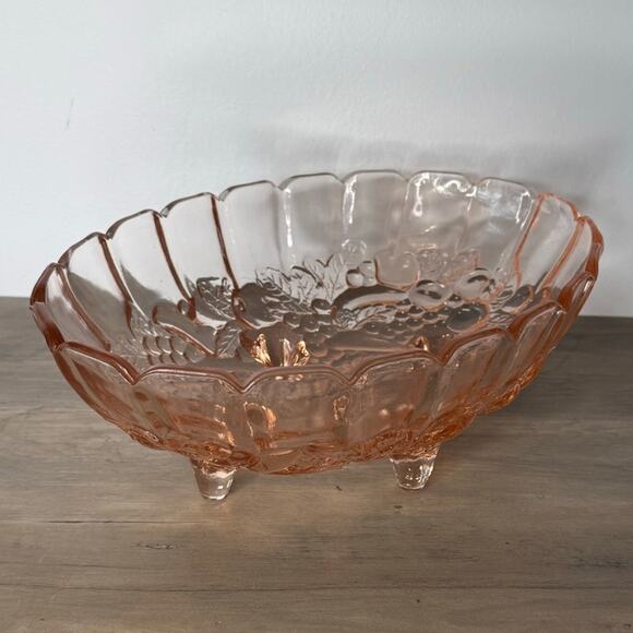 Vintage Indiana Glass Peach/Pink Oval Fruit Bowl - Picture 3 of 6